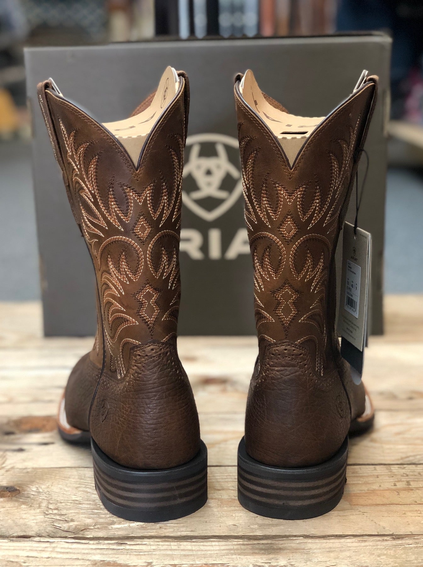 Mens Ariat Oakwood Boot - Earth / Distressed Brown (7365724766285)