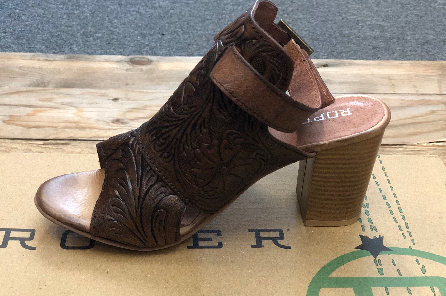 Womens Roper Mika Back Strap Tooled Leather Sandal Heels - Tan (7453954408525)