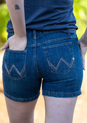 Womens Wrangler Ultimate Q Baby Booty Up Denim Shorts - Mid Town Blue (6782668996685)