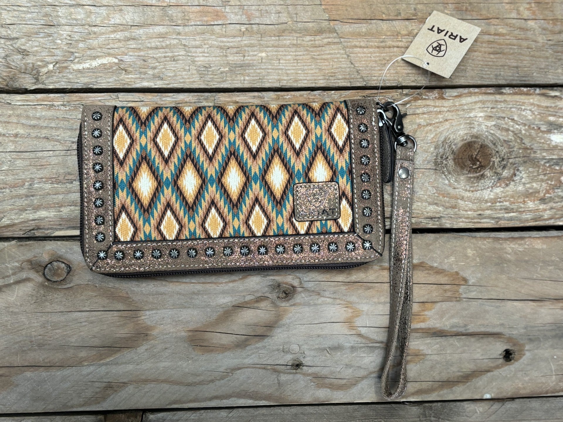 Ariat Southwest Diamond Print Clutch Wallet (7272708931661)