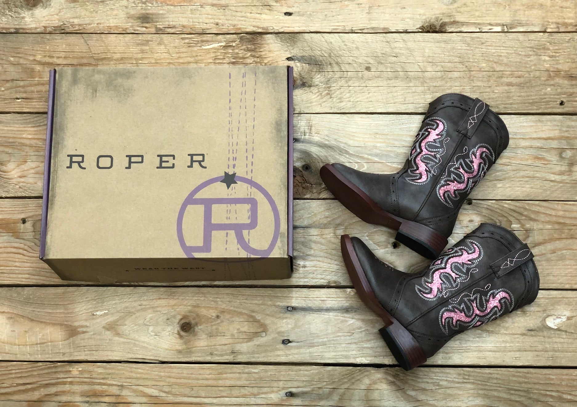 Kids Roper Lexi Boot - Chocolate / Pink Glitter – Debs Country Outfitters