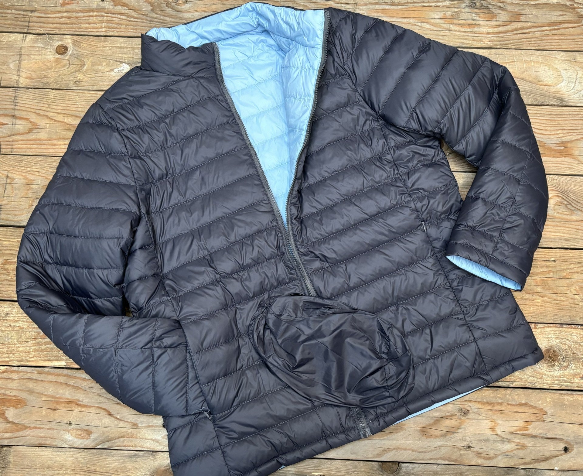 Womens Maglia Reversible Down Puffer Jacket - Charcoal / Baby Blue (7136435437645)