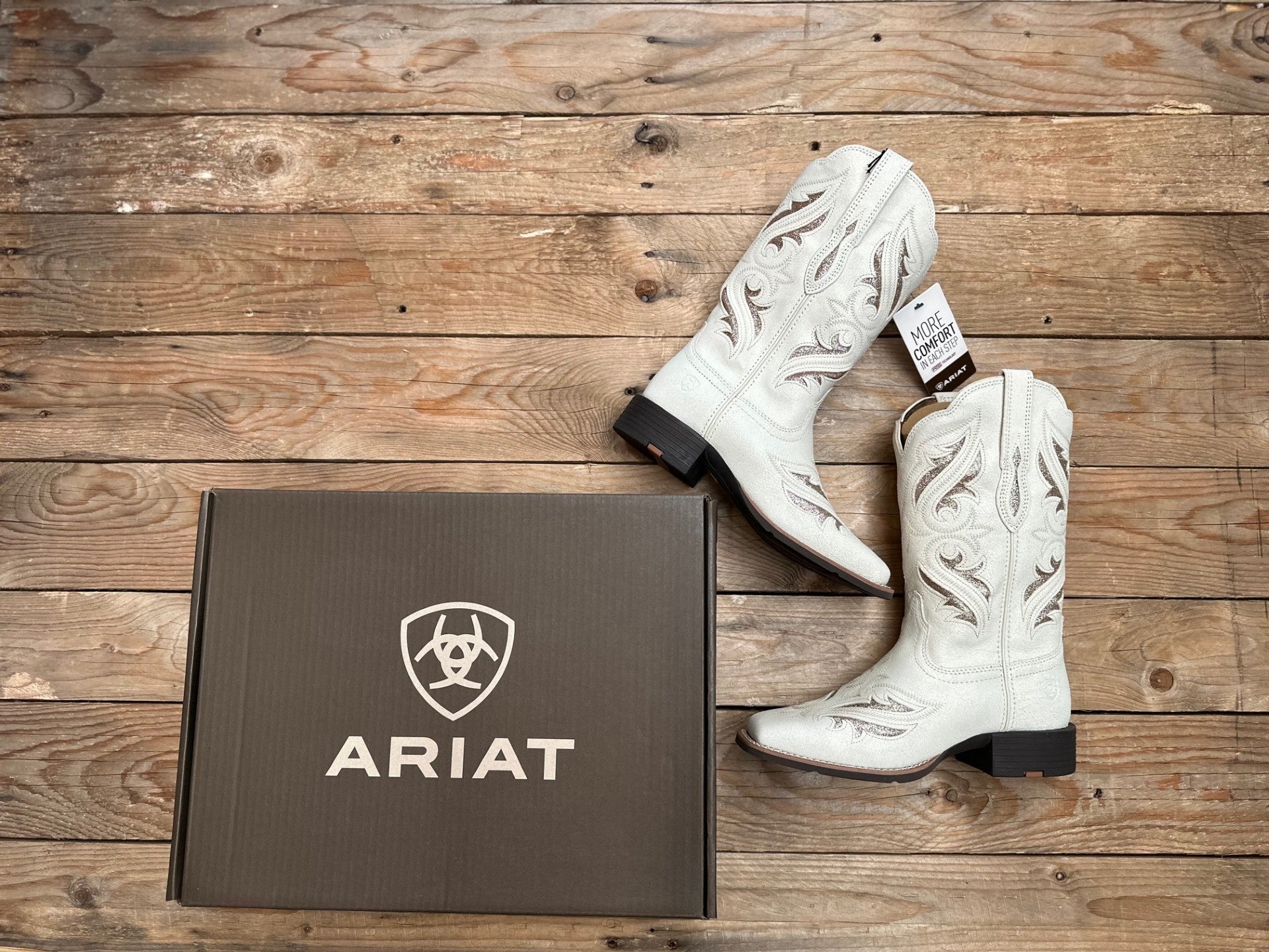 Womens Ariat Round Up Bliss Boot - Distressed Ivory (7335152517197)