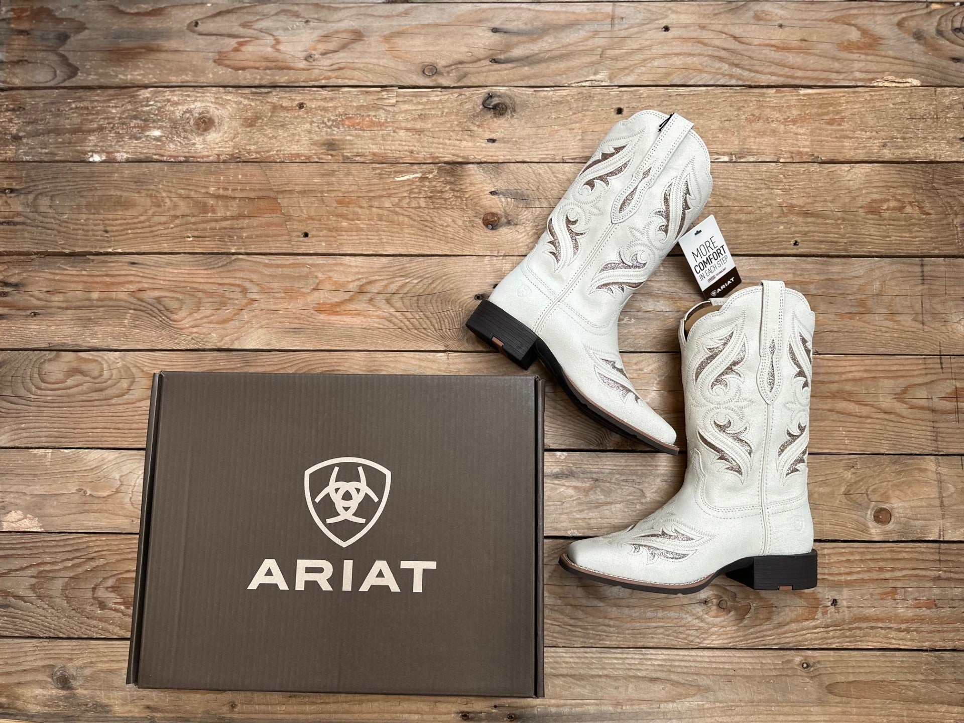 Womens Ariat Round Up Bliss Boot - Distressed Ivory (7335152517197)