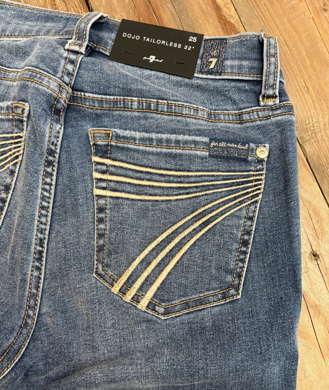 Womens 7 for all Mankind Dojo Jean - Tailorless 32 Leg - Gale Gold