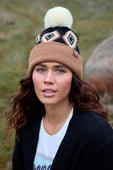 Wrangler Kate Beanie with Pom Pom - Black / Chocolate