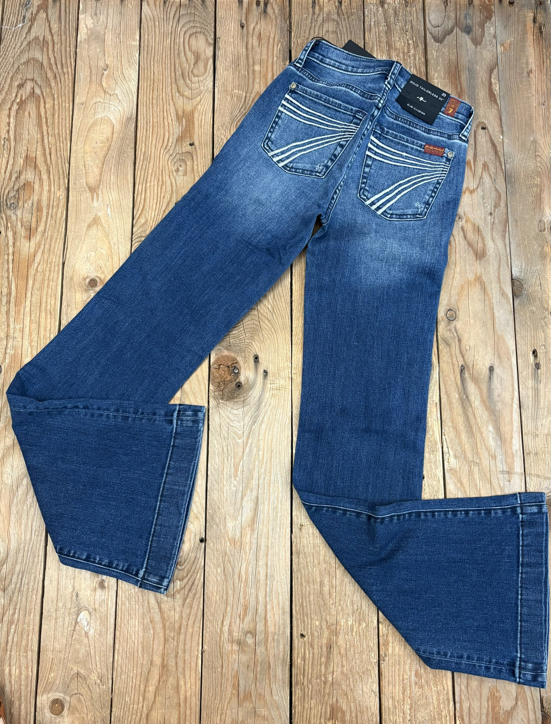 Womens 7 for all Mankind Dojo Jean - Tailorless 32 Leg - Lake Blue