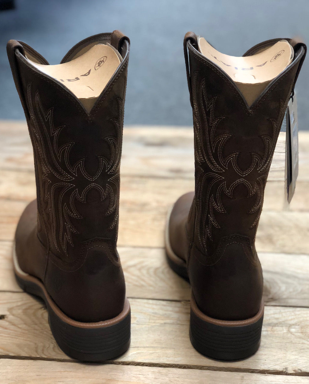 Mens Ariat Ridgeback Round Toe Boot - Distressed Tan (7350958850125)