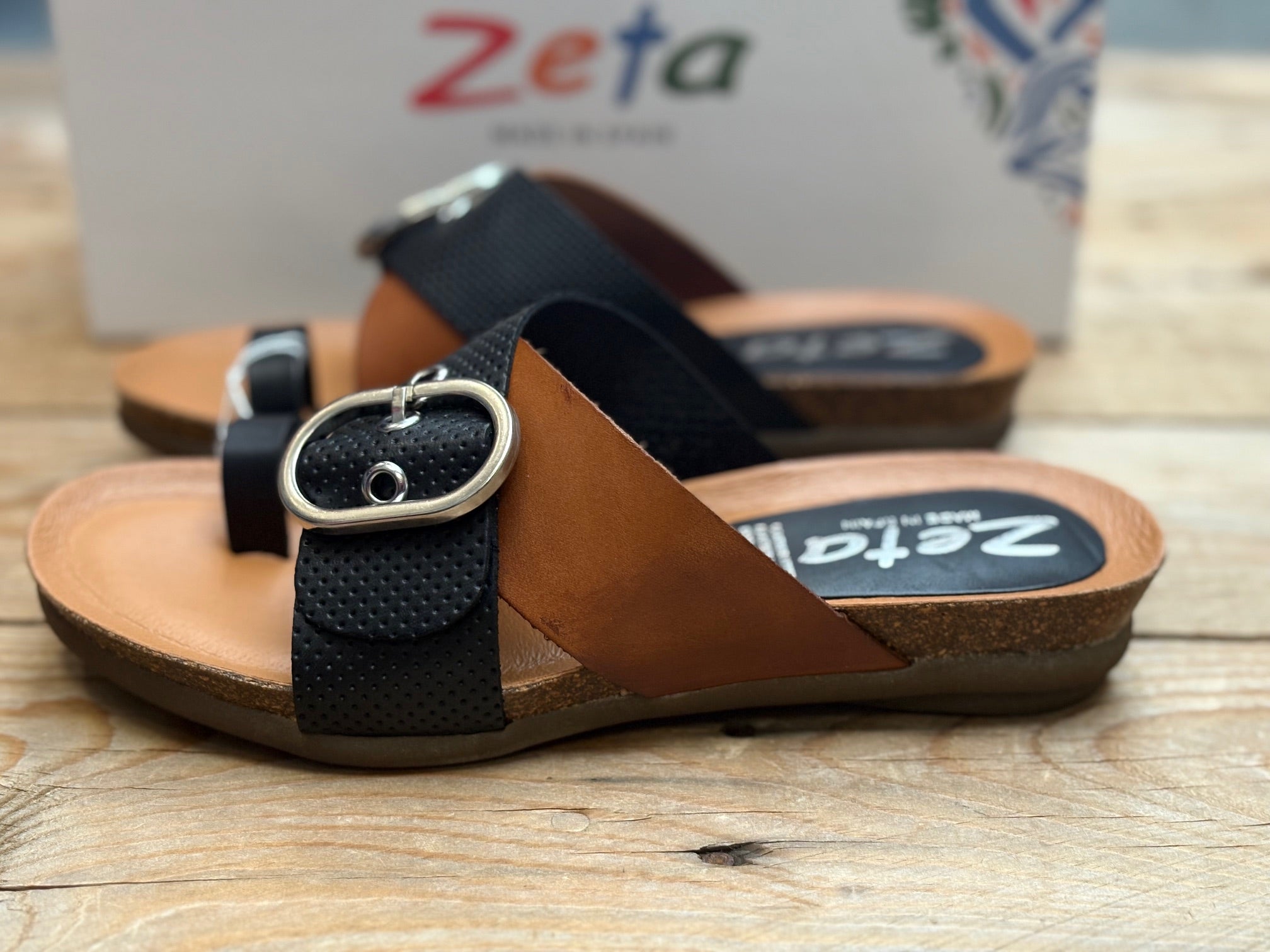 Womens Zeta Rivka Sandal - Picado Negro / Vaq. Cuero / Negro (7556404543565)