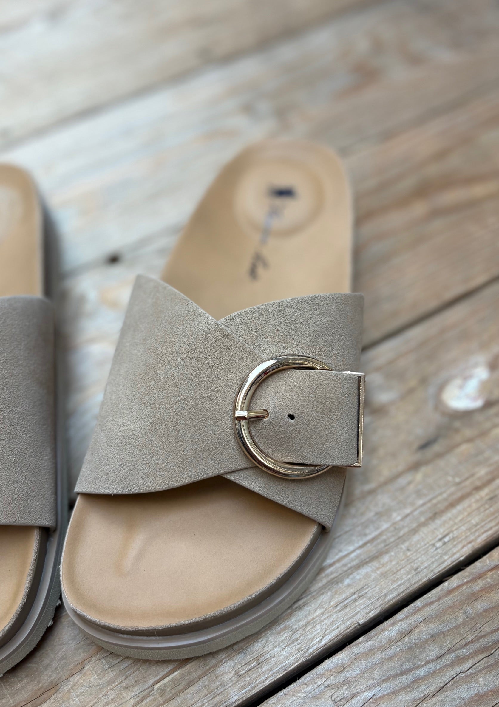 Womens Thomas Cook Bronte Buckle Sandal - Taupe