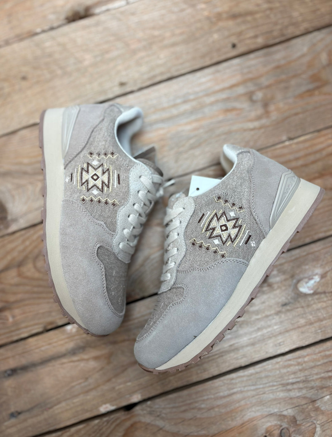Womens Roper Giddyup Mesa Sneaker Jogger Shoe - Taupe Suede