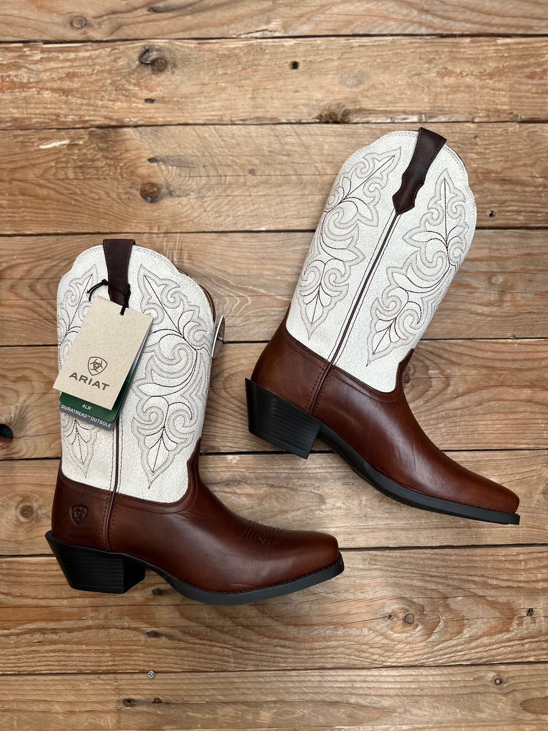 Womens Ariat Round Up Square Toe Western Boot - Vintage Caramel / Distressed Ivory