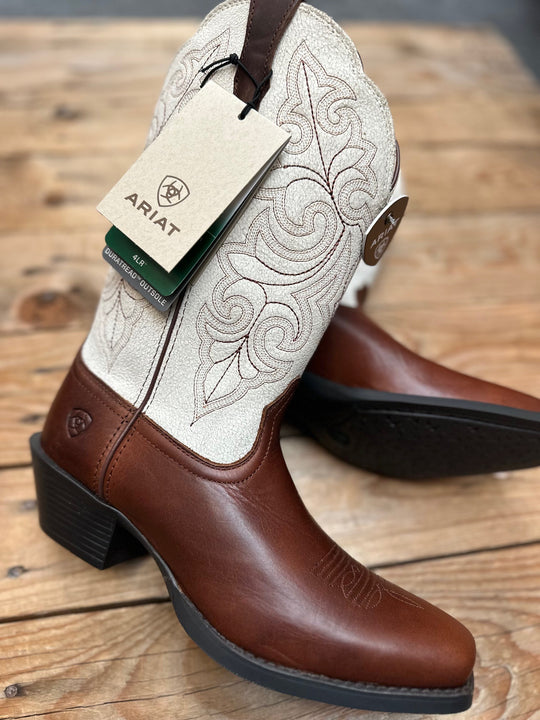 Womens Ariat Round Up Square Toe Western Boot - Vintage Caramel / Distressed Ivory
