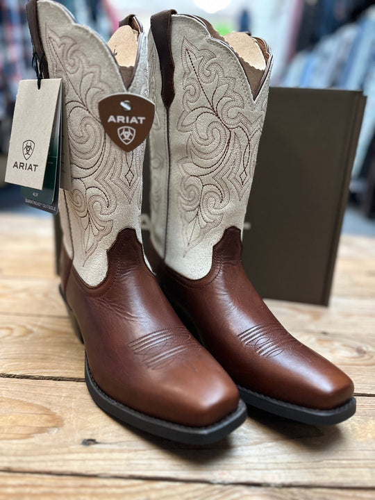 Womens Ariat Round Up Square Toe Western Boot - Vintage Caramel / Distressed Ivory