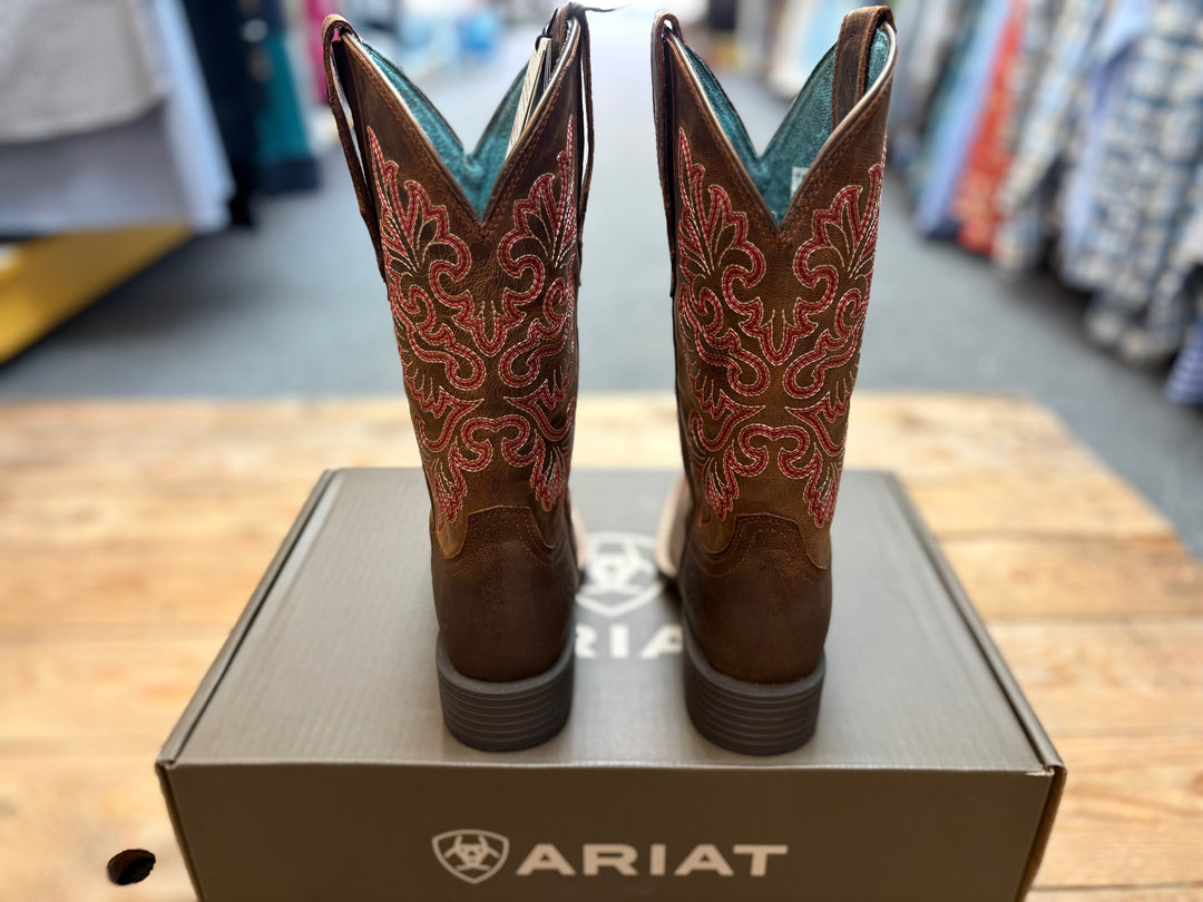 Womens Ariat Round Up Wide Square Toe StretchFit - Sassy Brown