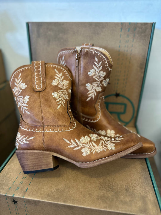 Womens Ropers Wynona Shortie Ankle Boot Snip Toe - Vintage Tan