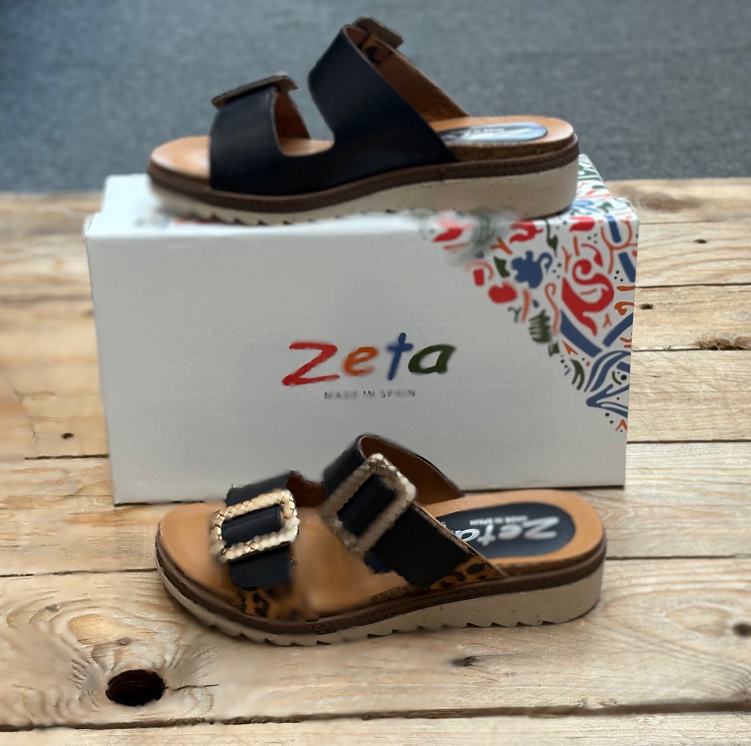 Womens Zeta Lucia Sandal -  Safron / Negro / Bronce (7557855117389)