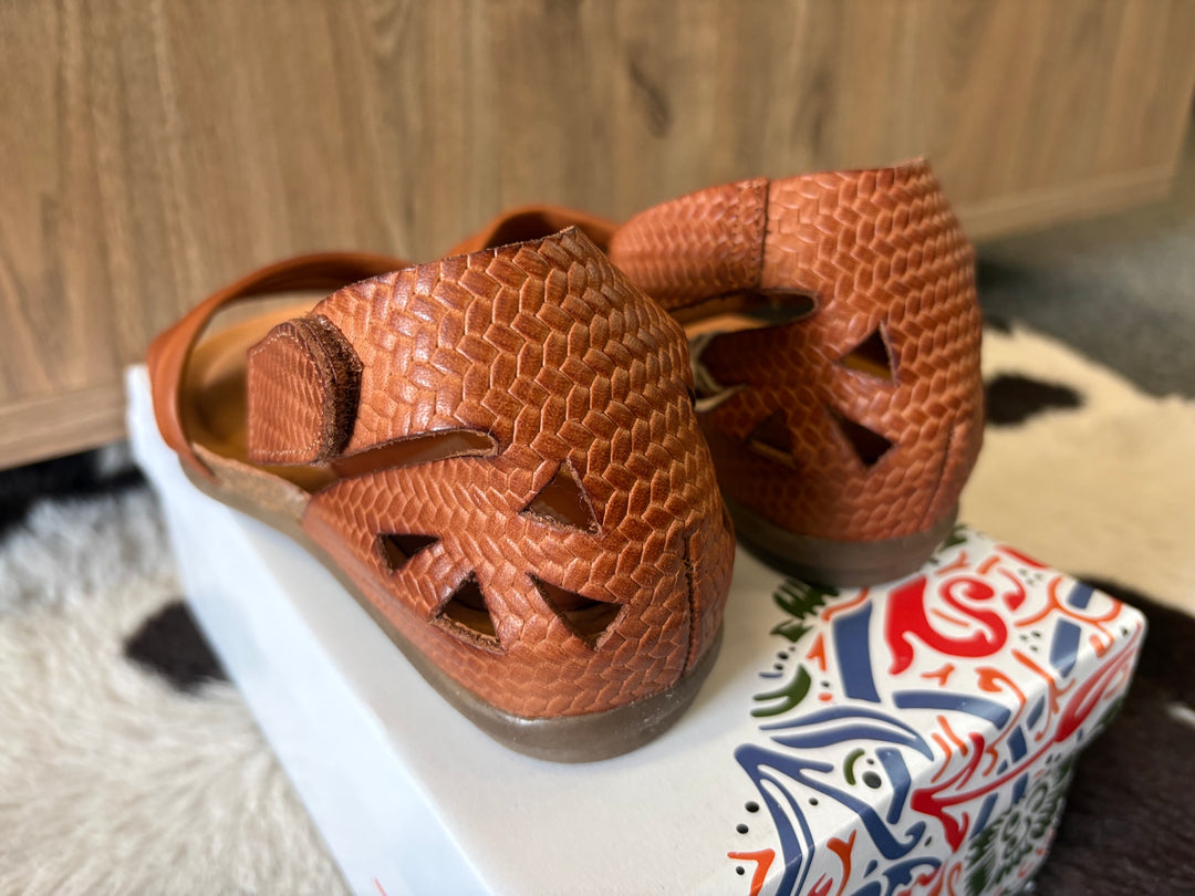 Womens Zeta Raisin Sandal - Cuero / Cuero