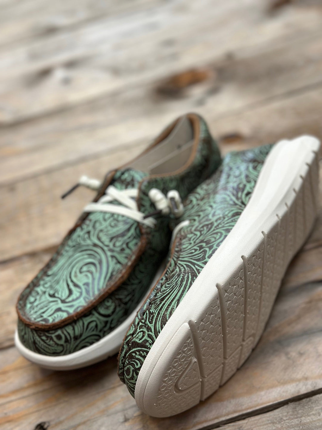 Womens Ariat Hilo Slip on Shoe - Turquoise Floral Embossed (6851764027469)
