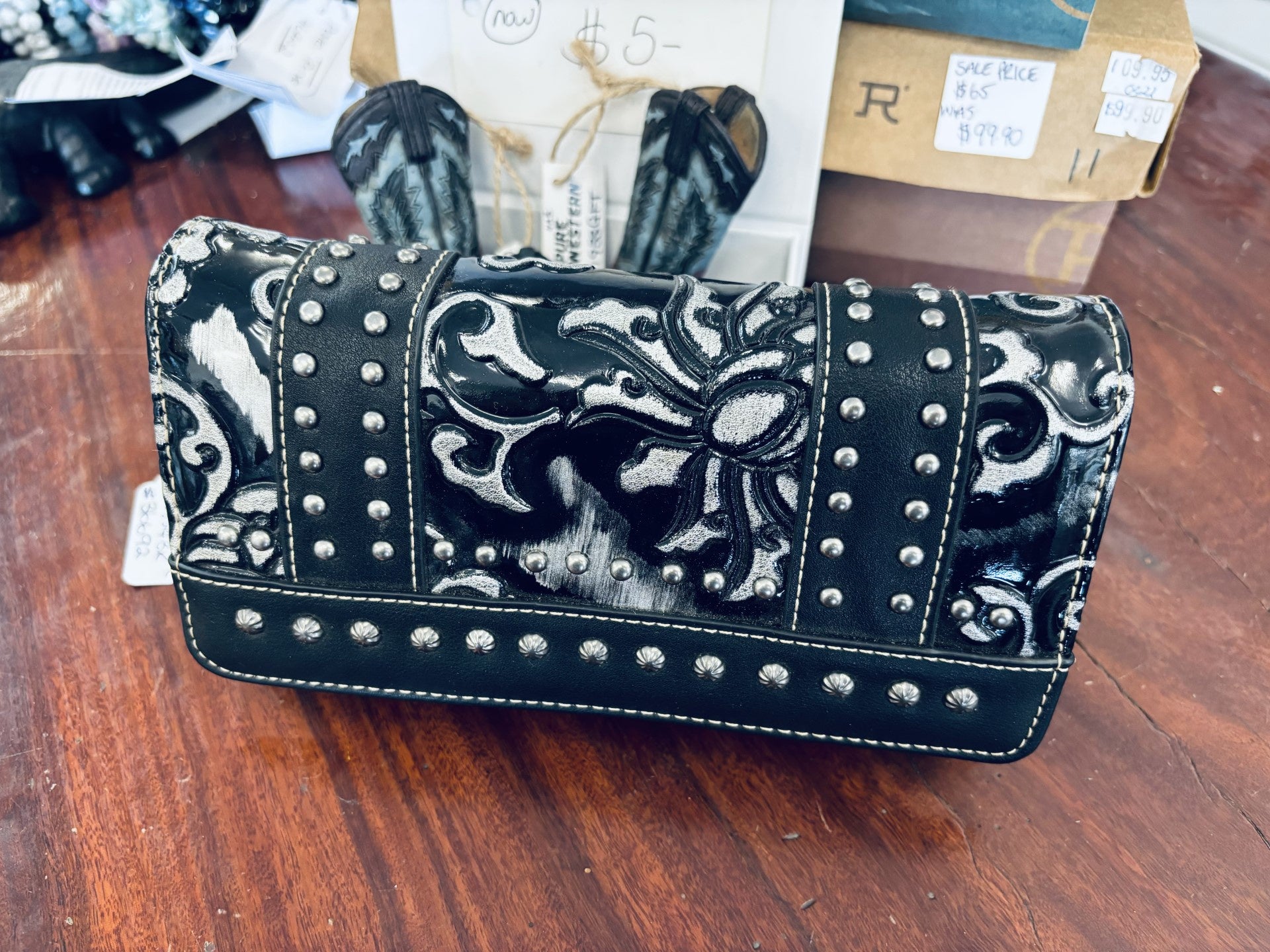 Ladies Western Purse - Black / White MW824BK (7012619190349)